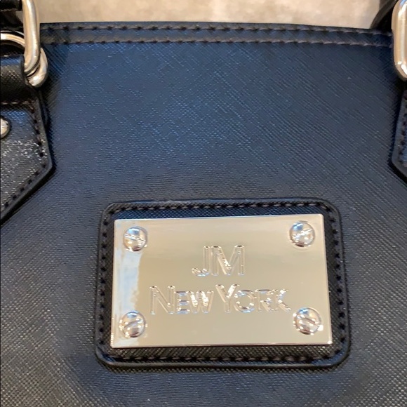 JM New York Travel Bag - Picture 2 of 7